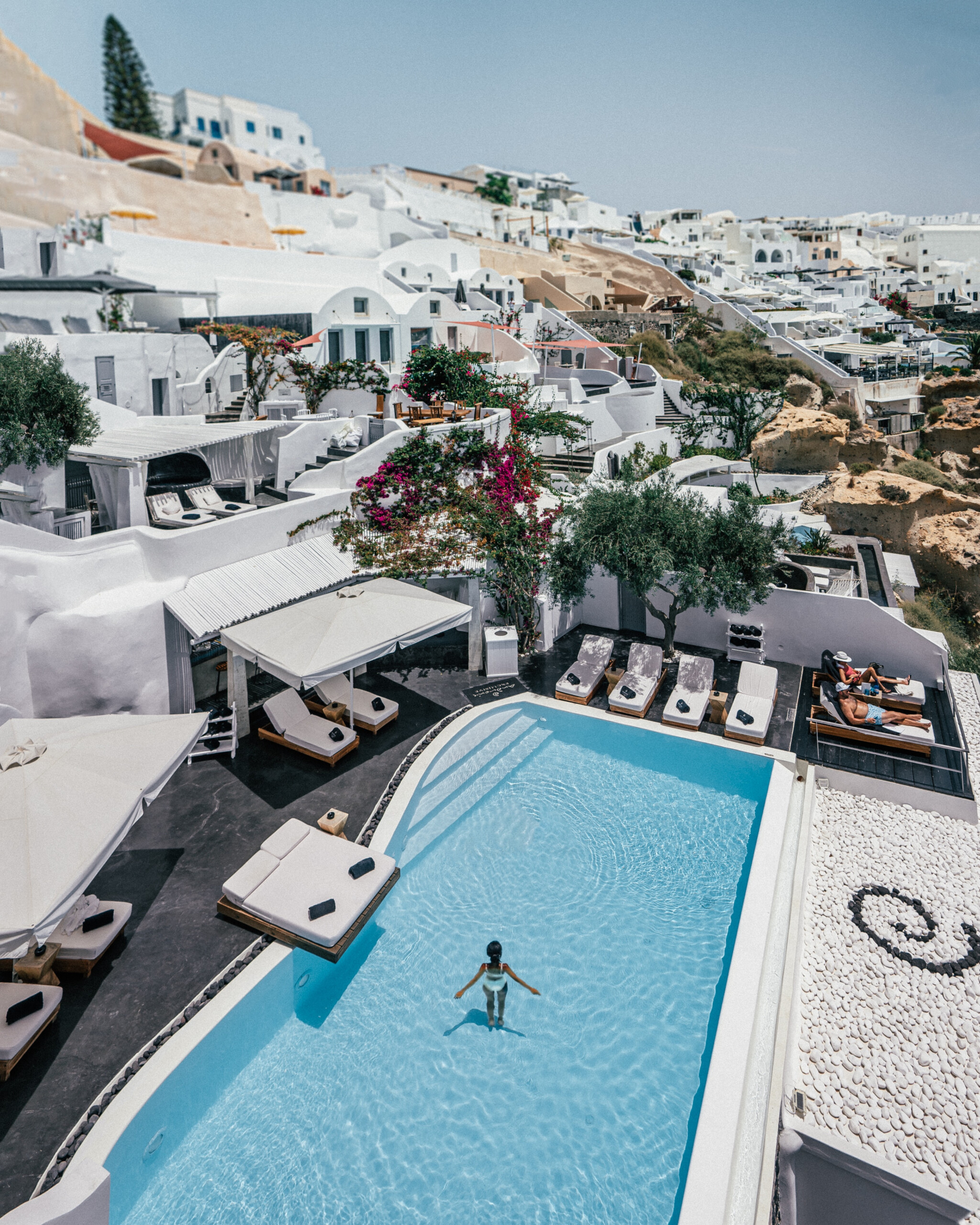 Andronis_Luxury_Suites_Oia-Santorini